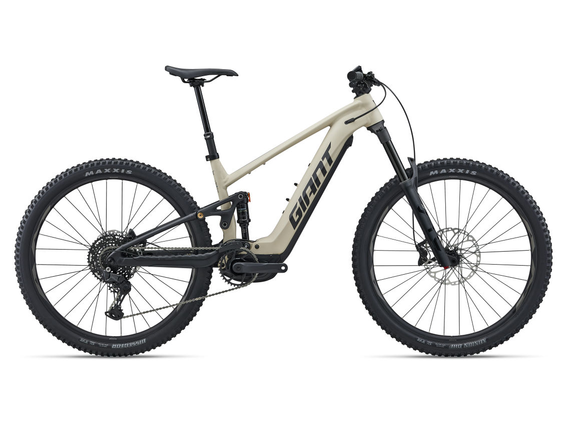Giant Stance E+ 1 2027 in Almond Black