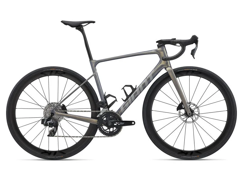 Giant Defy Advanced Pro 1, model year 2027